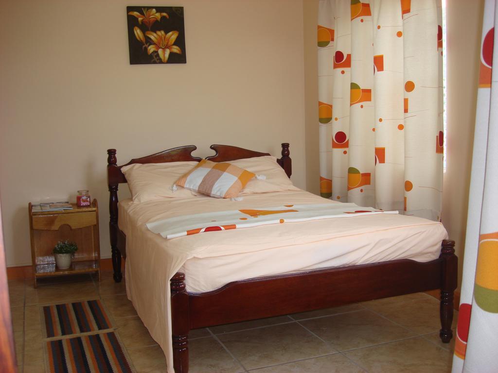 Bayside Villa St. Lucia Castries Kamer foto